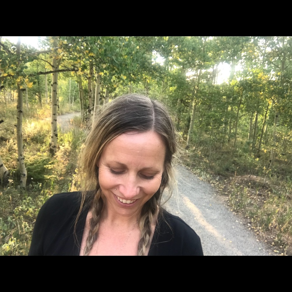 Meet your Posher, Jade